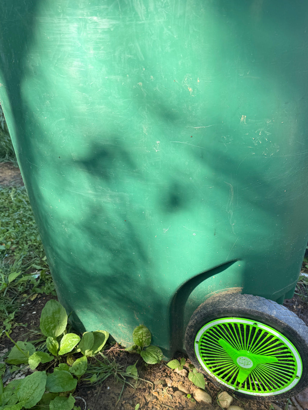 Trash Can/Lawn Mower Hubcap Set