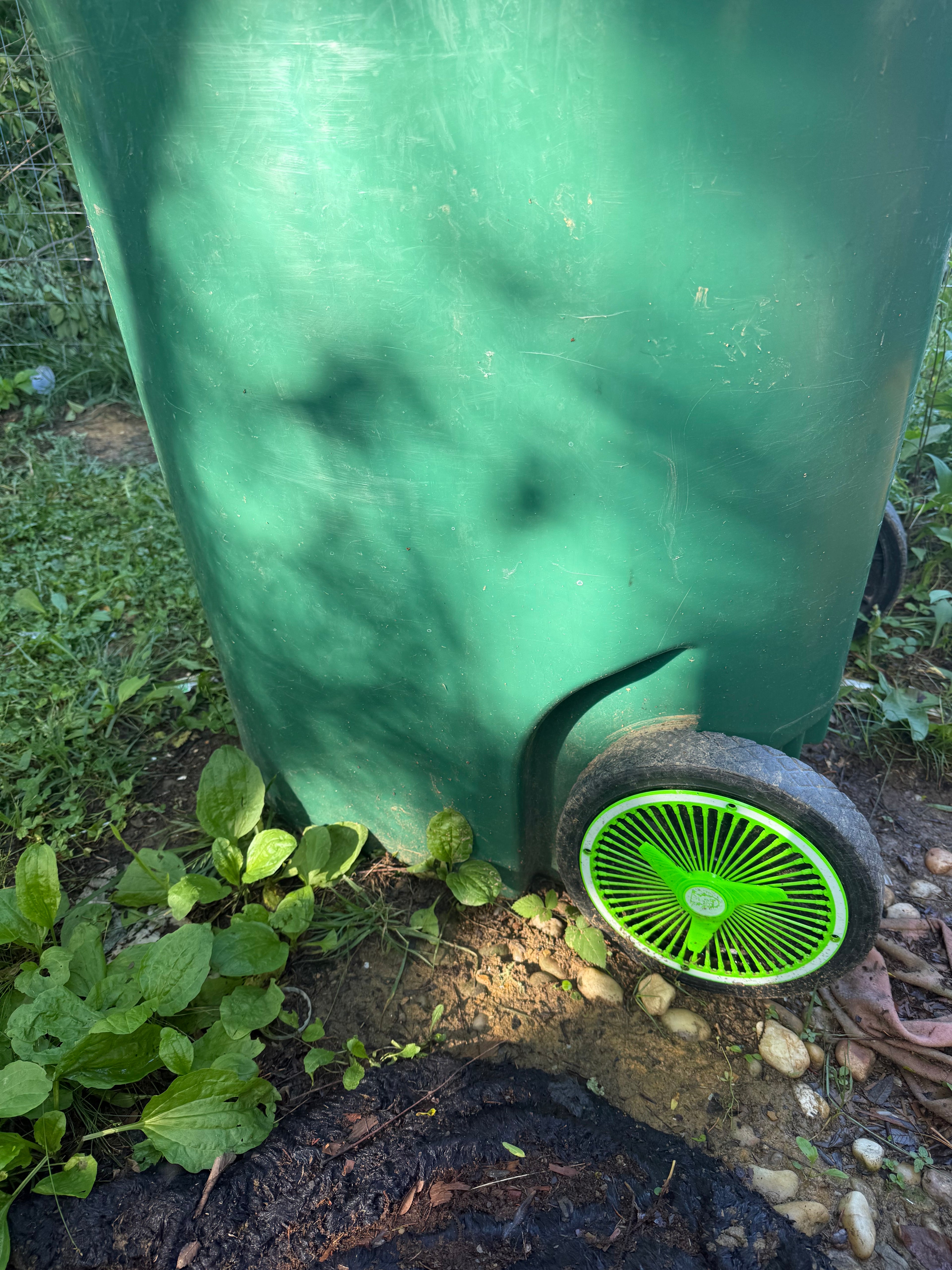 Wheel Covers | Trash Can